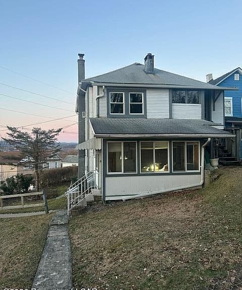 Listing photo 3