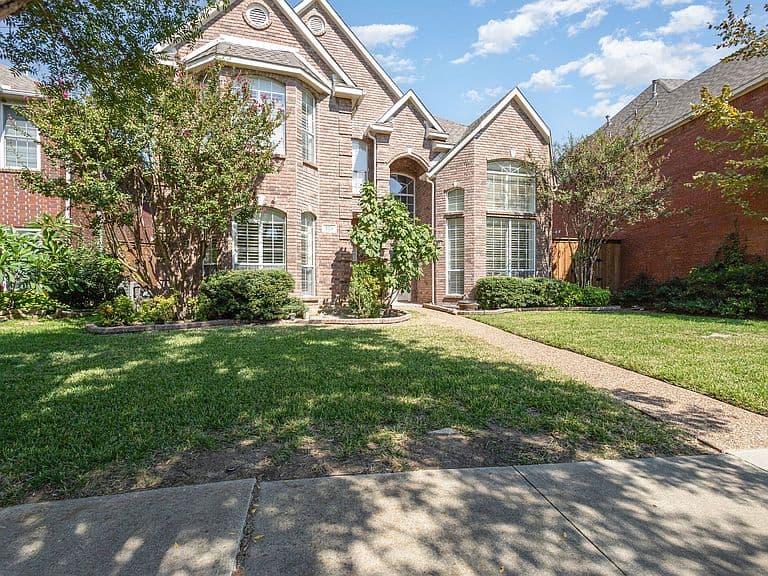 Listing photo 4