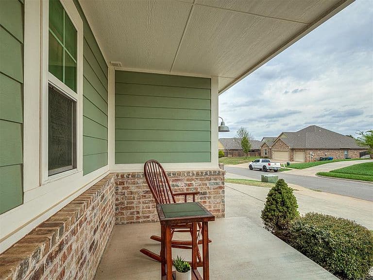 Listing photo 4