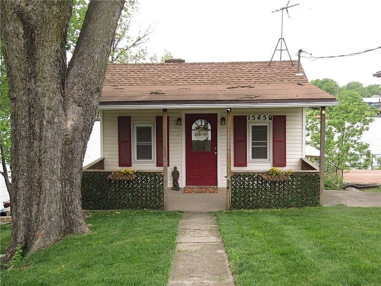 Listing photo 2
