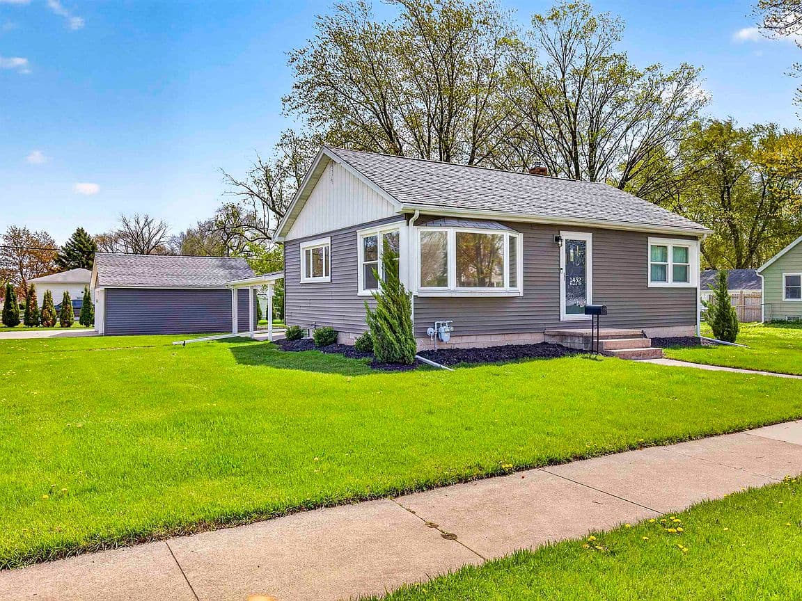 Primary listing photo