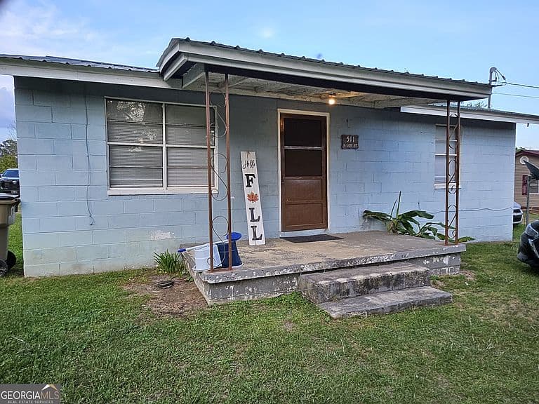 Listing photo 3