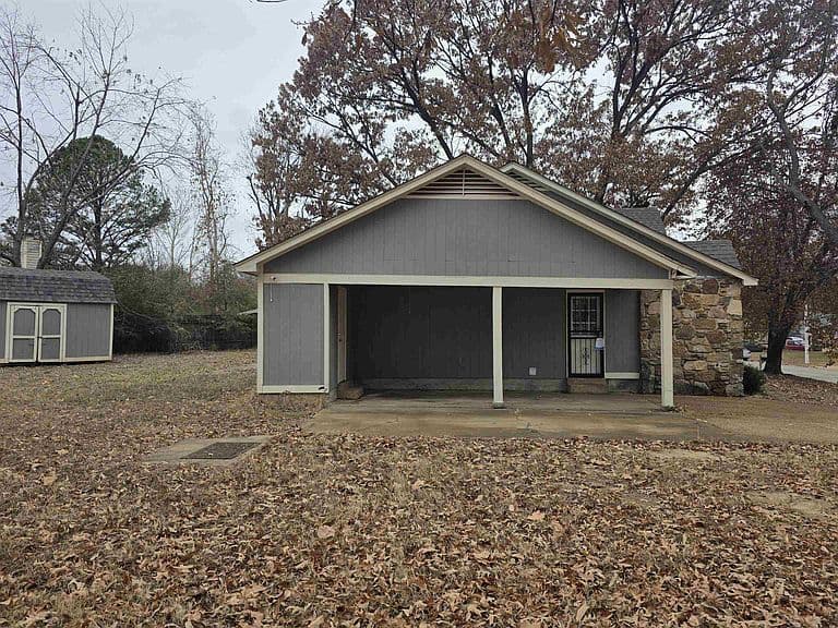 Listing photo 5