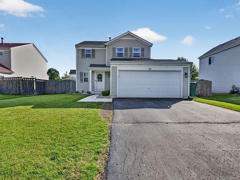 Listing photo 2