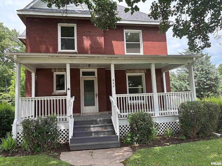 Listing photo 3