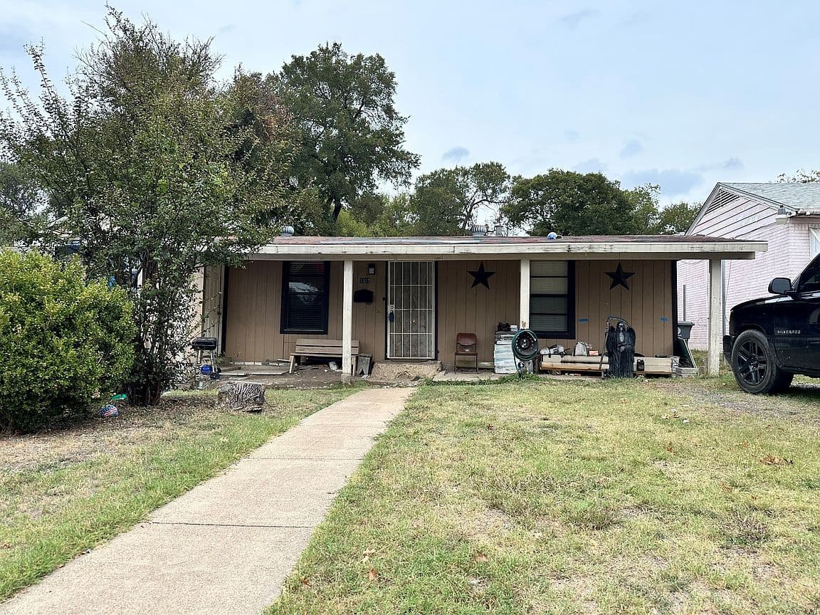 Primary listing photo