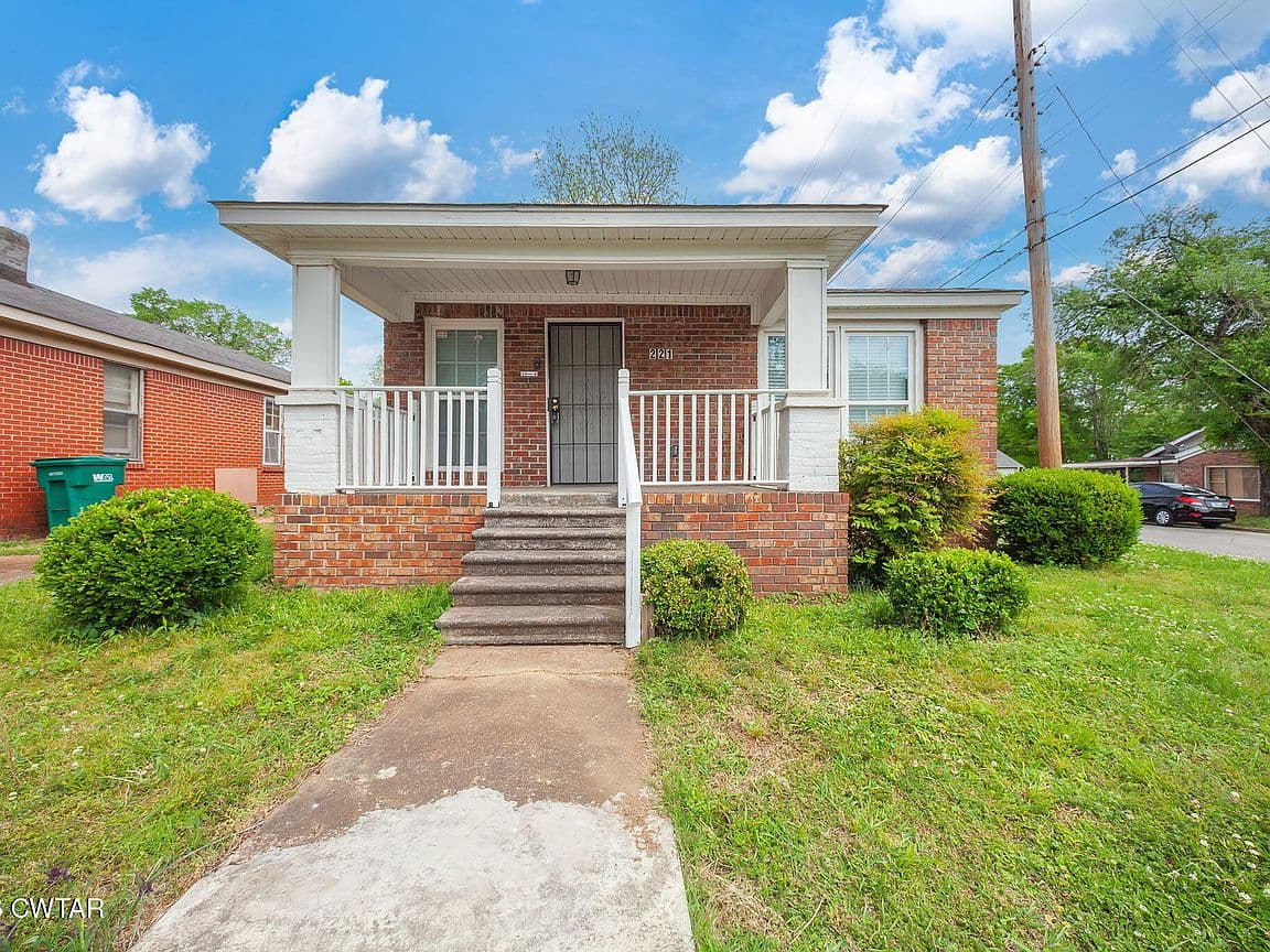 Primary listing photo