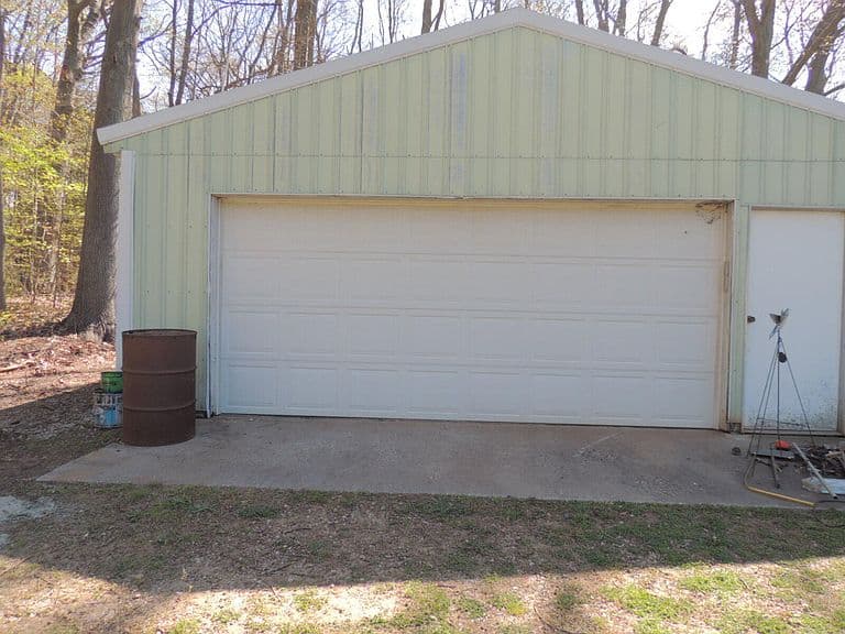 Listing photo 5