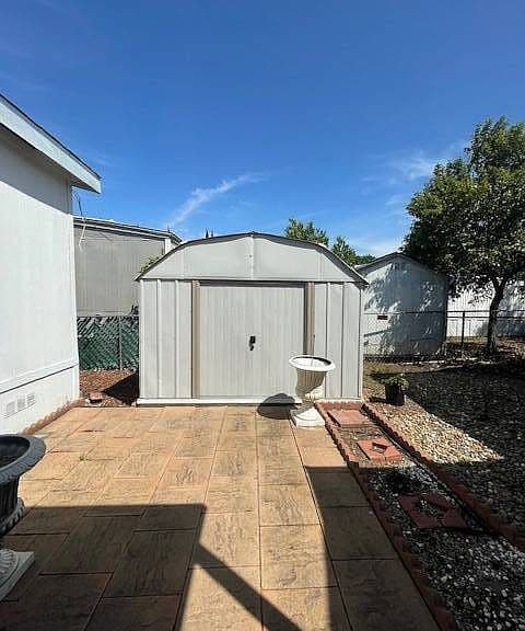 Listing photo 5