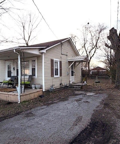Listing photo 3