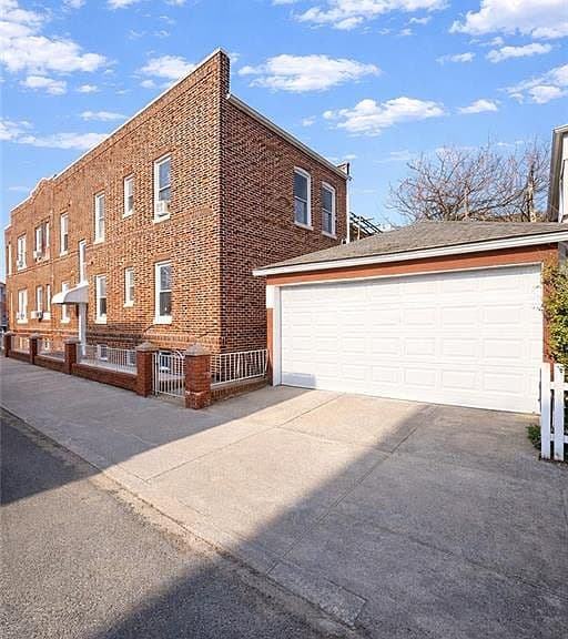 Listing photo 4