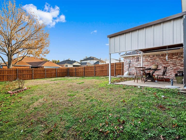 Listing photo 4