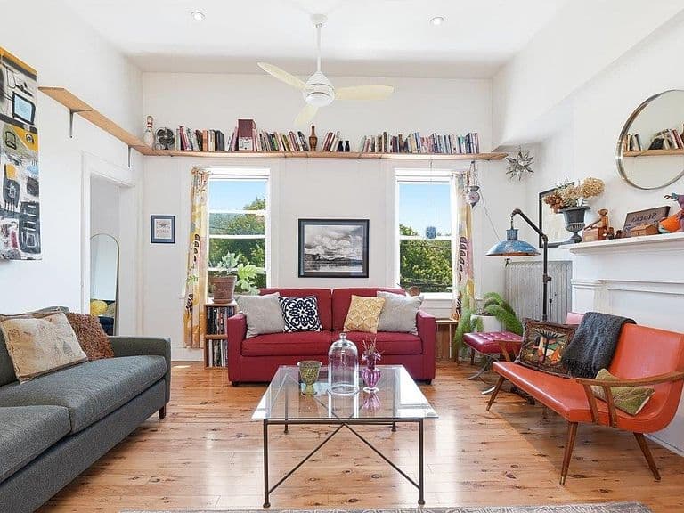 Listing photo 2