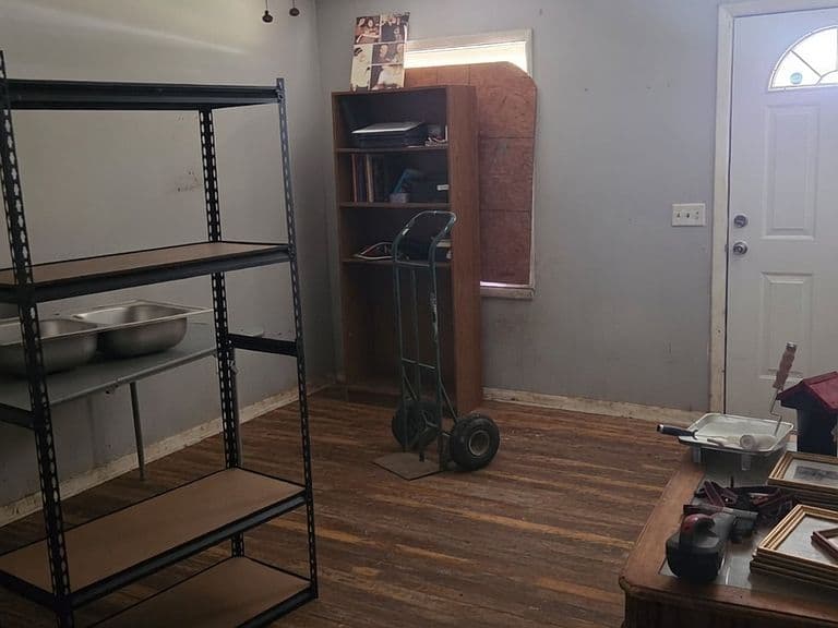 Listing photo 5