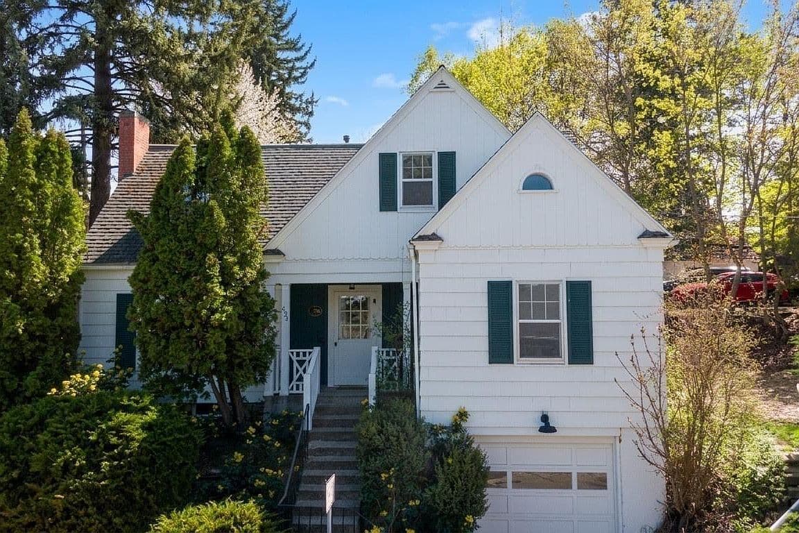 Primary listing photo