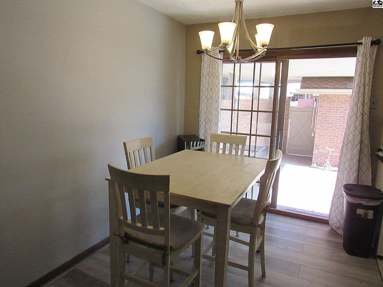 Listing photo 5