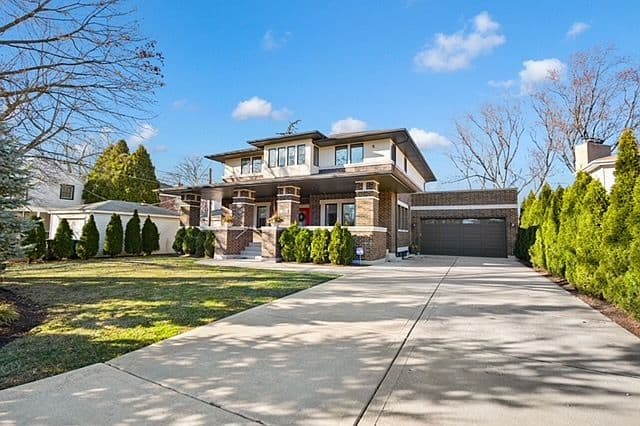 Listing photo 2