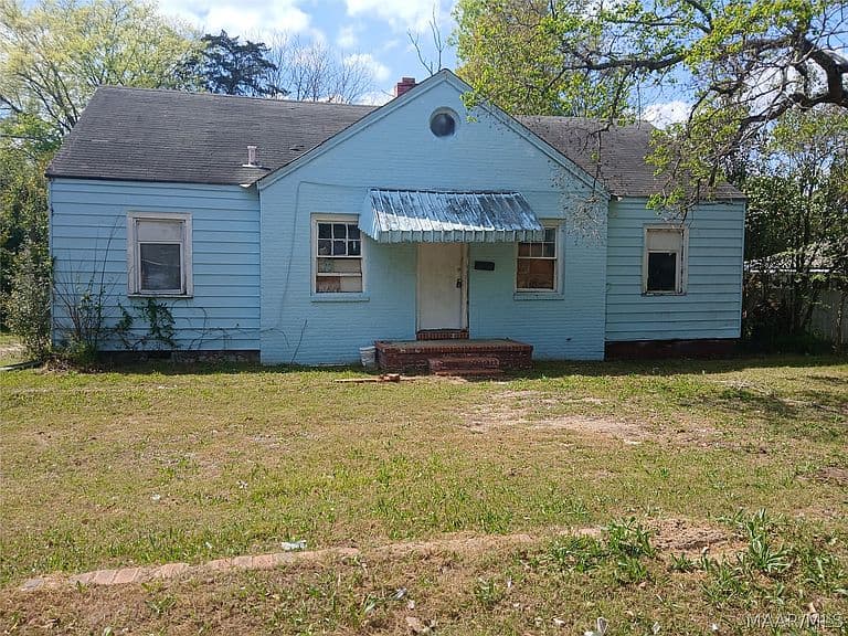 Listing photo 3