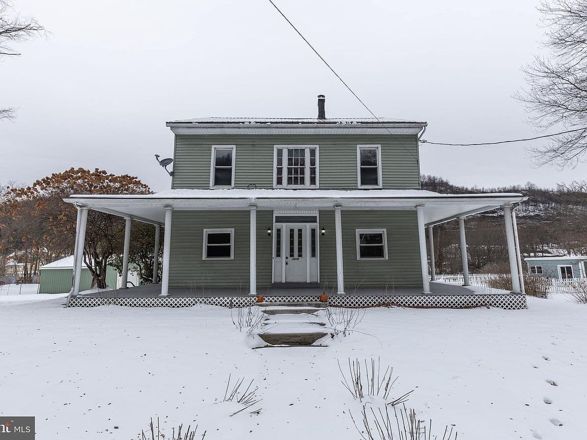 Primary listing photo