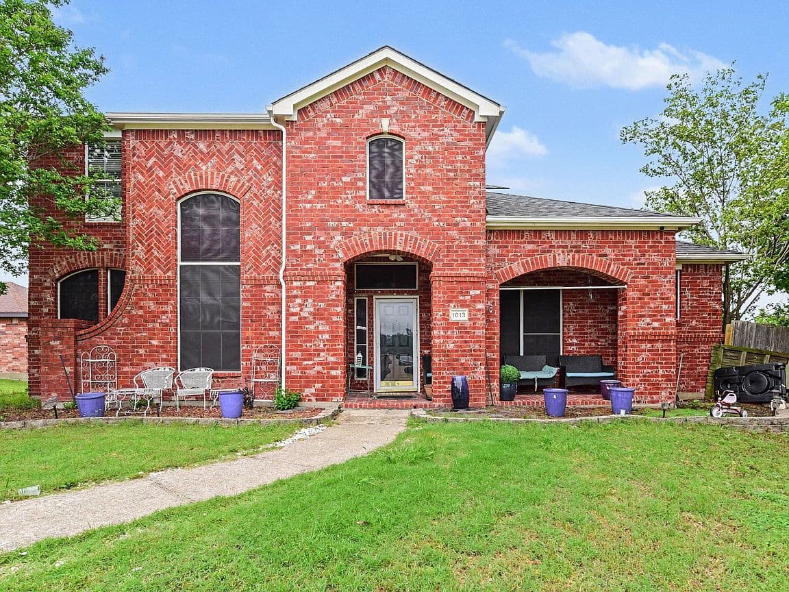 Primary listing photo