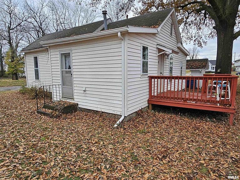 Listing photo 3