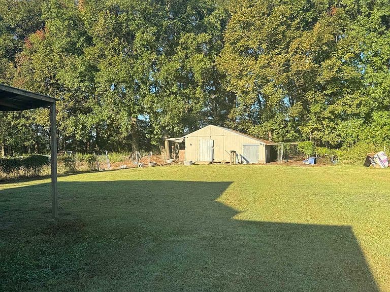 Listing photo 5
