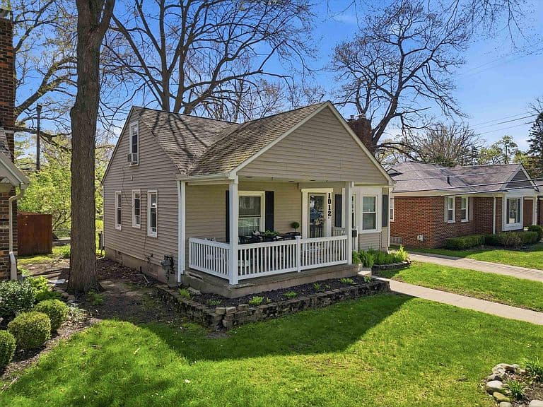 Listing photo 4