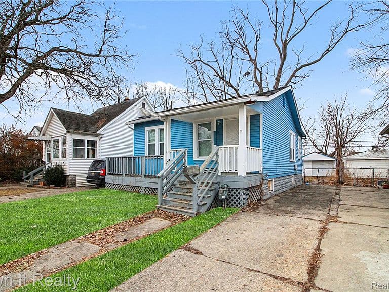 Listing photo 3