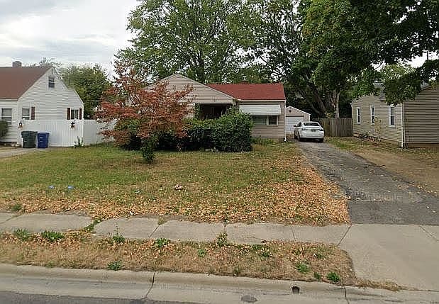 Listing photo 4