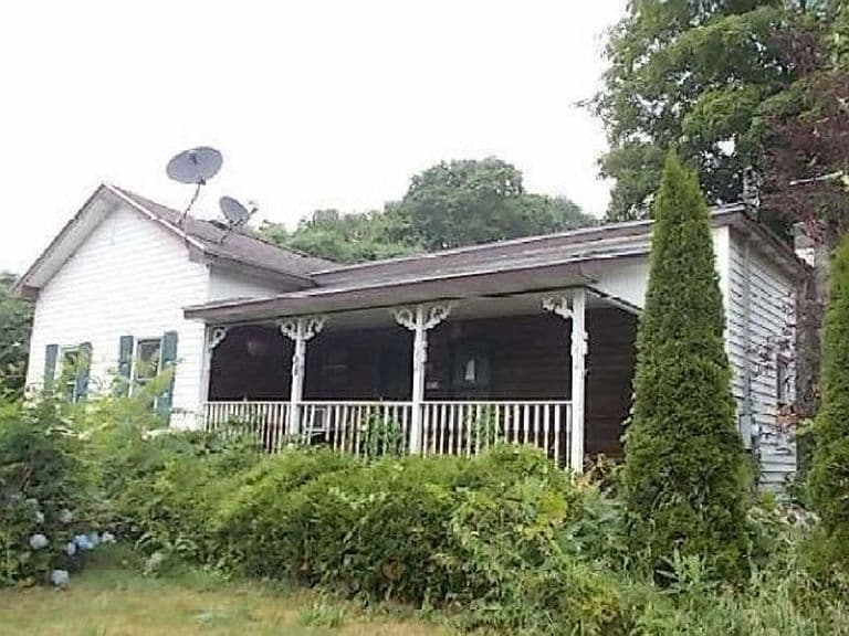 Listing photo