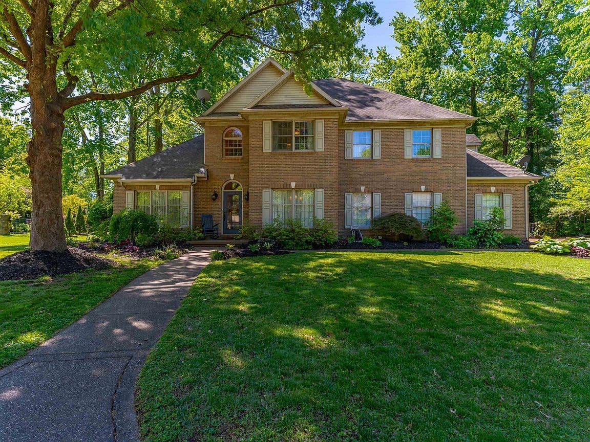 Primary listing photo