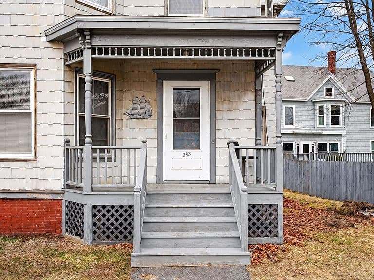 Listing photo 3