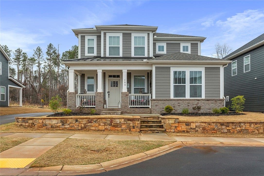 Primary listing photo