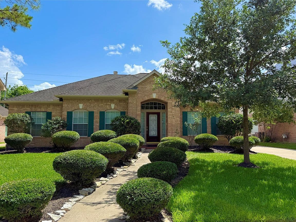 Primary listing photo