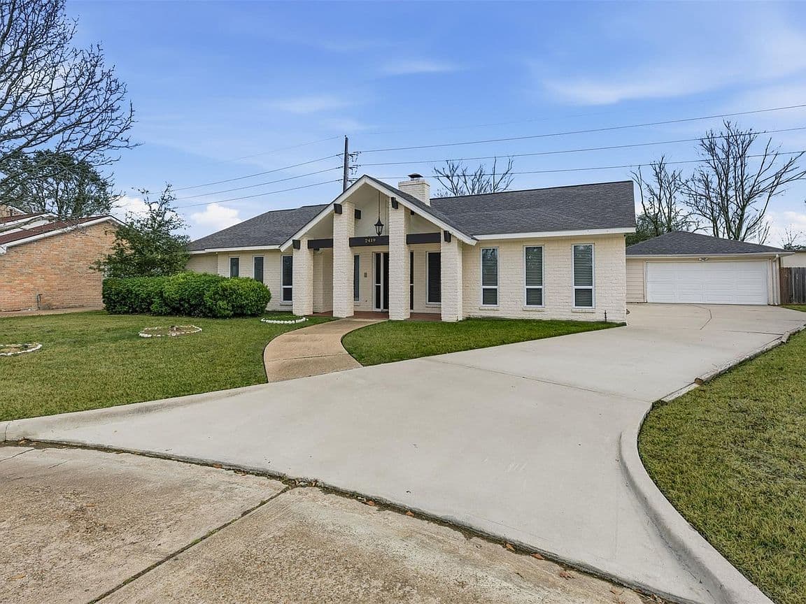 Primary listing photo