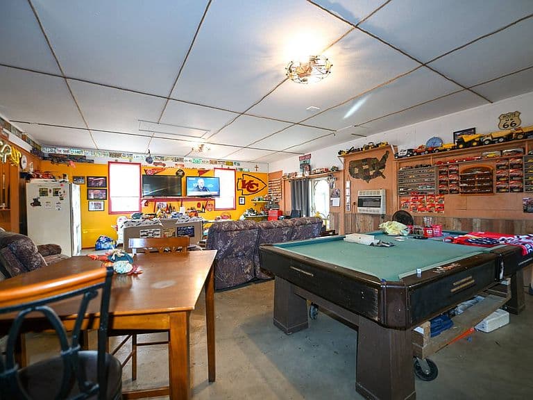 Listing photo 4