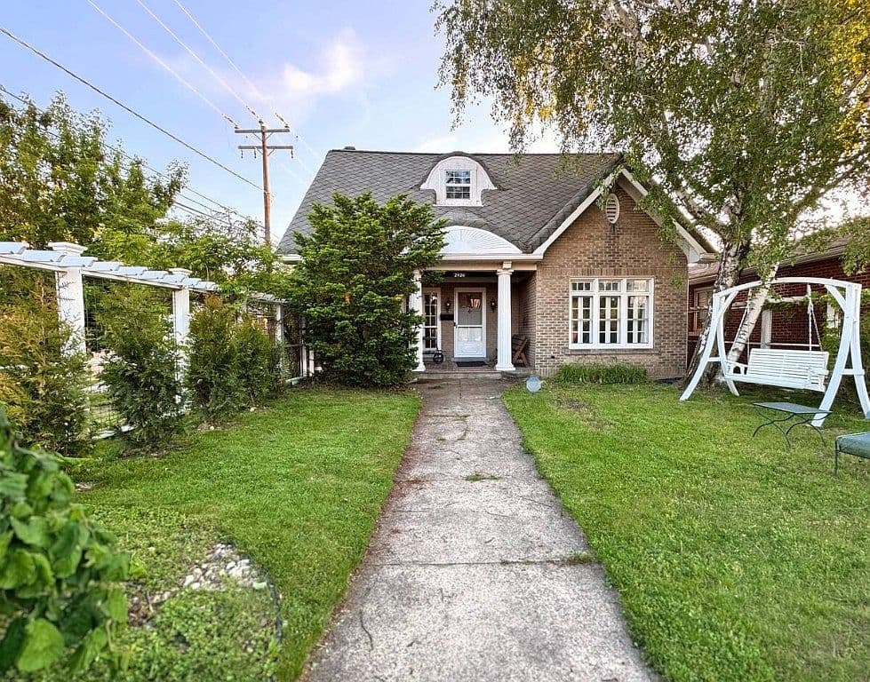 Primary listing photo