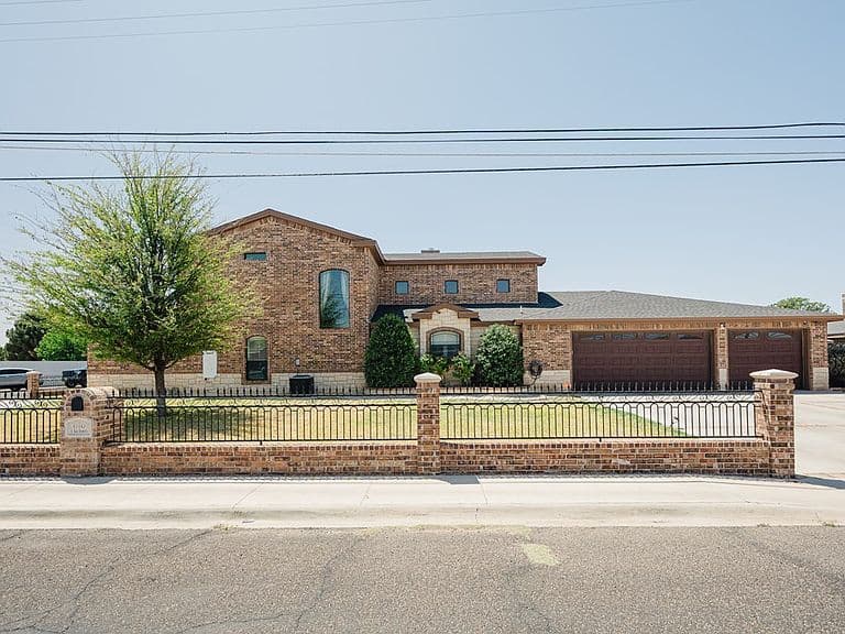 Listing photo 5