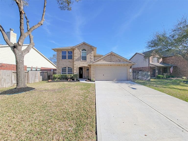Listing photo 2