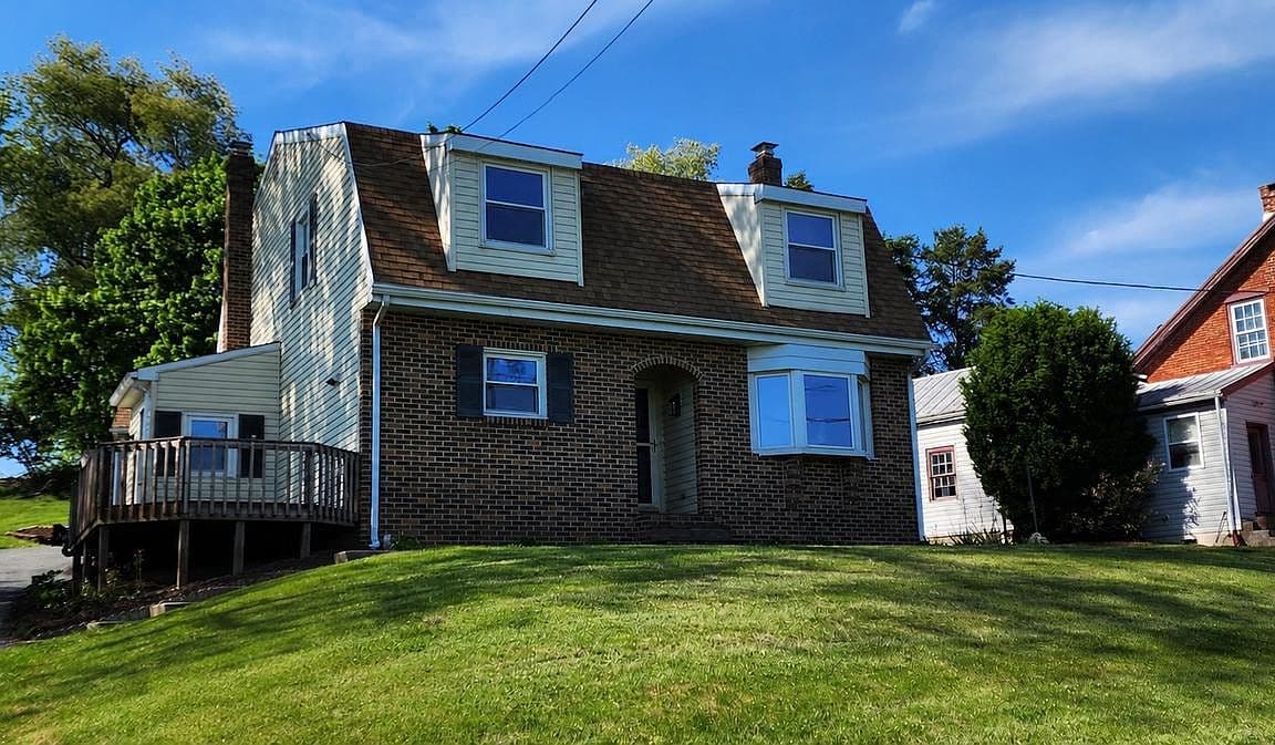 Primary listing photo