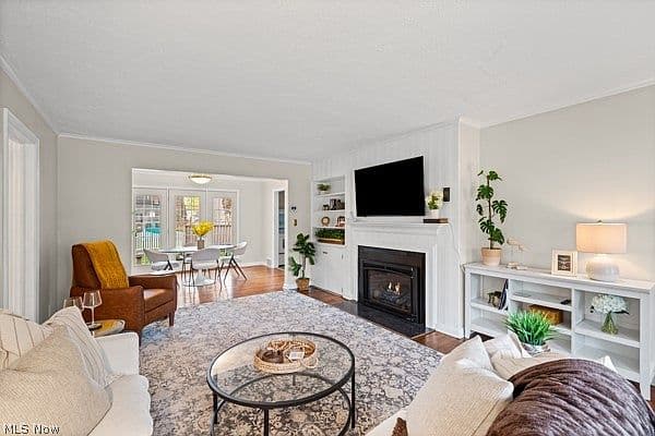 Listing photo 2