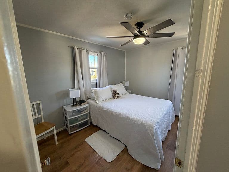 Listing photo 5
