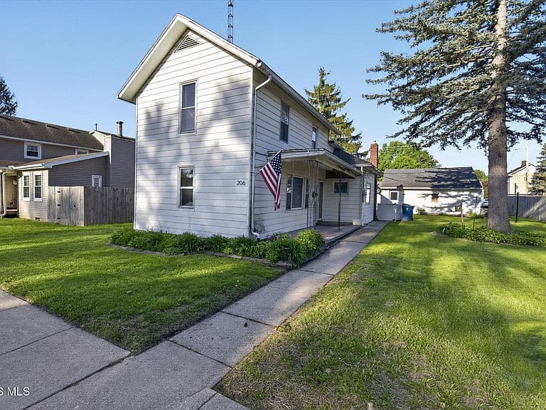 Listing photo 4
