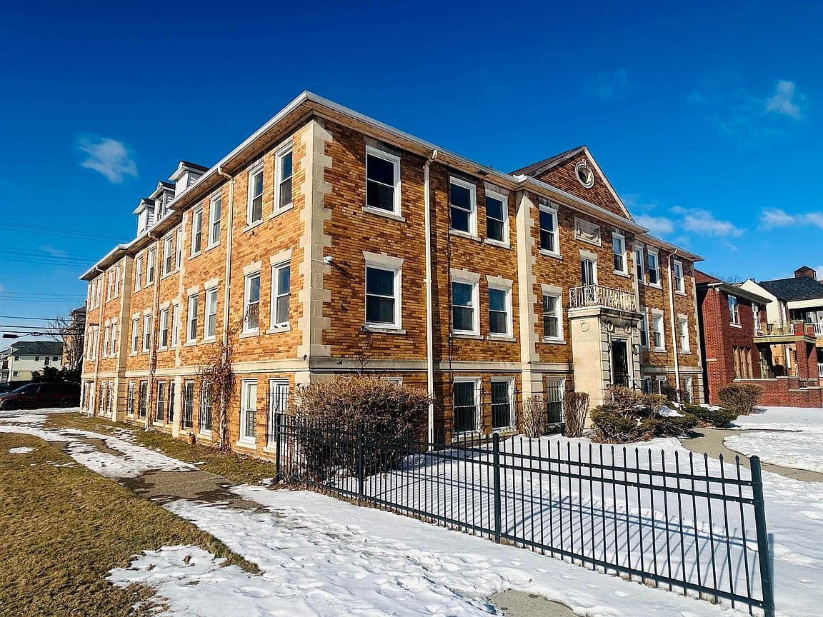 Primary listing photo