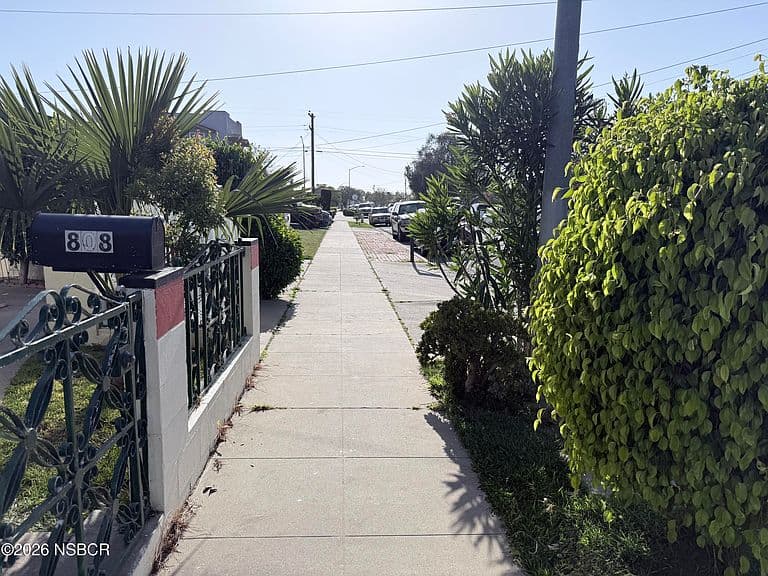 Listing photo 5