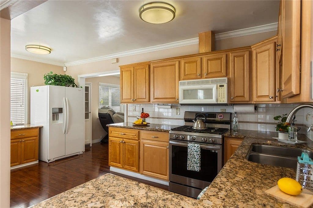 Primary listing photo