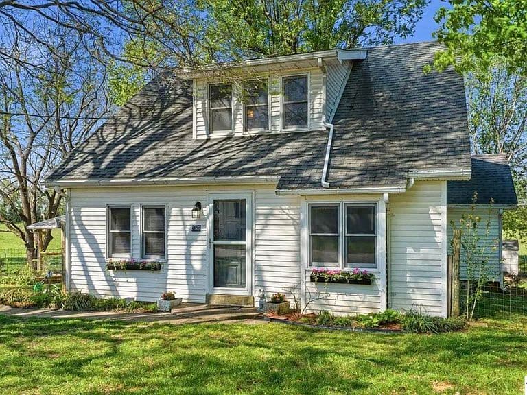 Listing photo