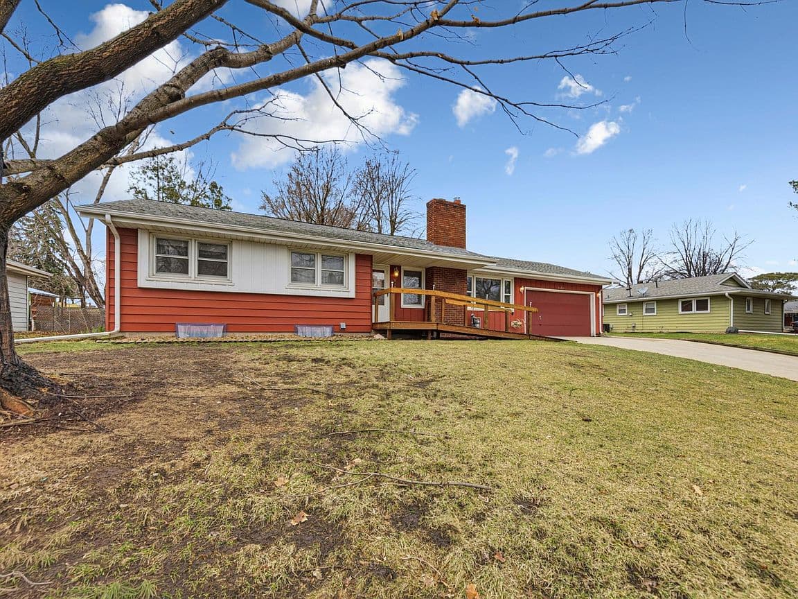 Primary listing photo