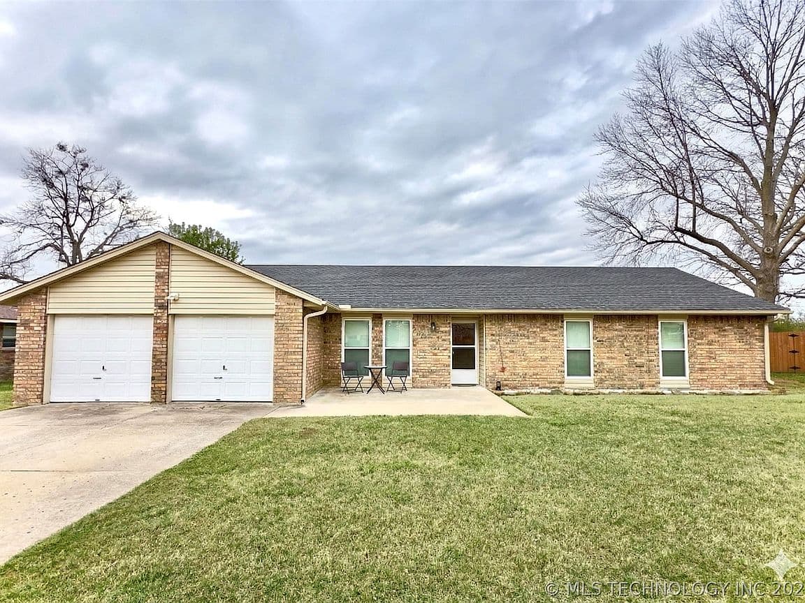 Primary listing photo