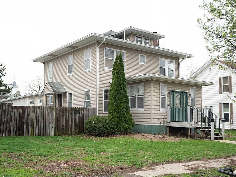 Listing photo 3